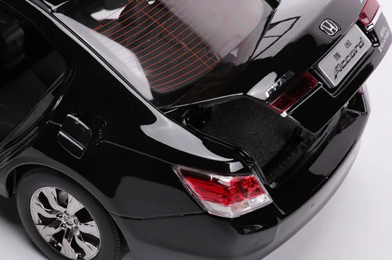 [OEM] 1:18 Honda 2013 Accord 9th Black Model Car Die-Cast