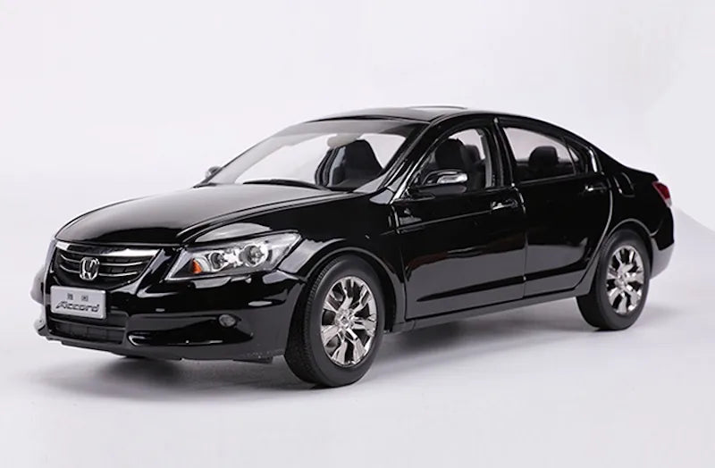 [OEM] 1:18 Honda 2013 Accord 9th Black Model Car Die-Cast