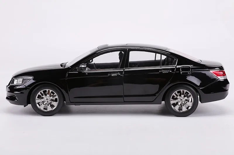 [OEM] 1:18 Honda 2013 Accord 9th Black Model Car Die-Cast