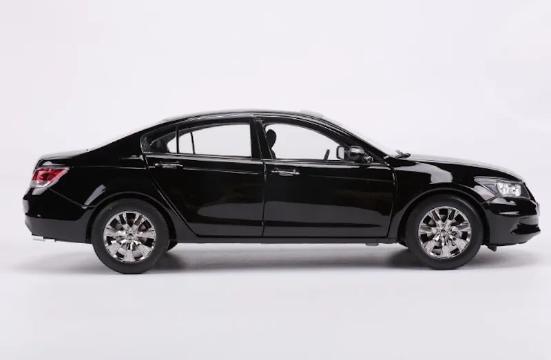 [OEM] 1:18 Honda 2013 Accord 9th Black Model Car Die-Cast