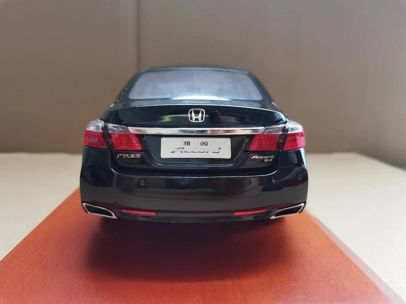 [OEM] 1:18 Honda 2013 Accord Black Model Car Die-Cast