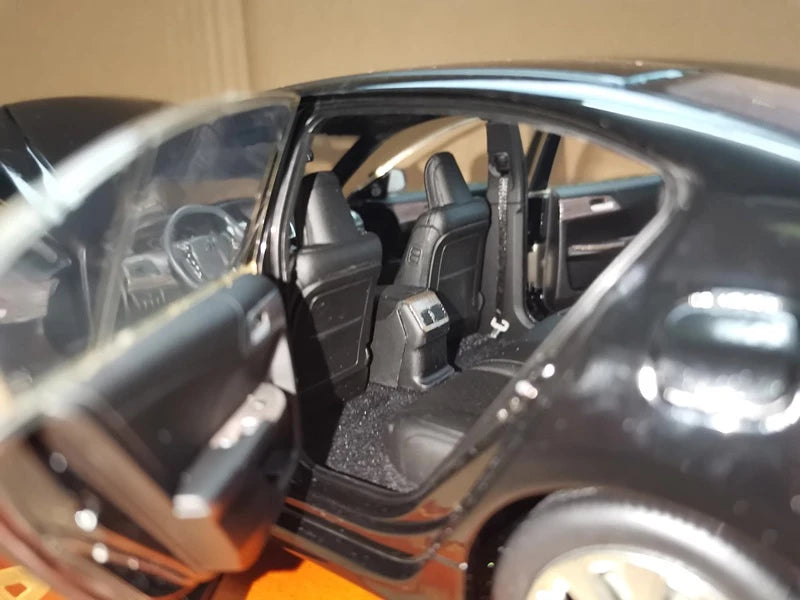 [OEM] 1:18 Honda 2013 Accord Black Model Car Die-Cast