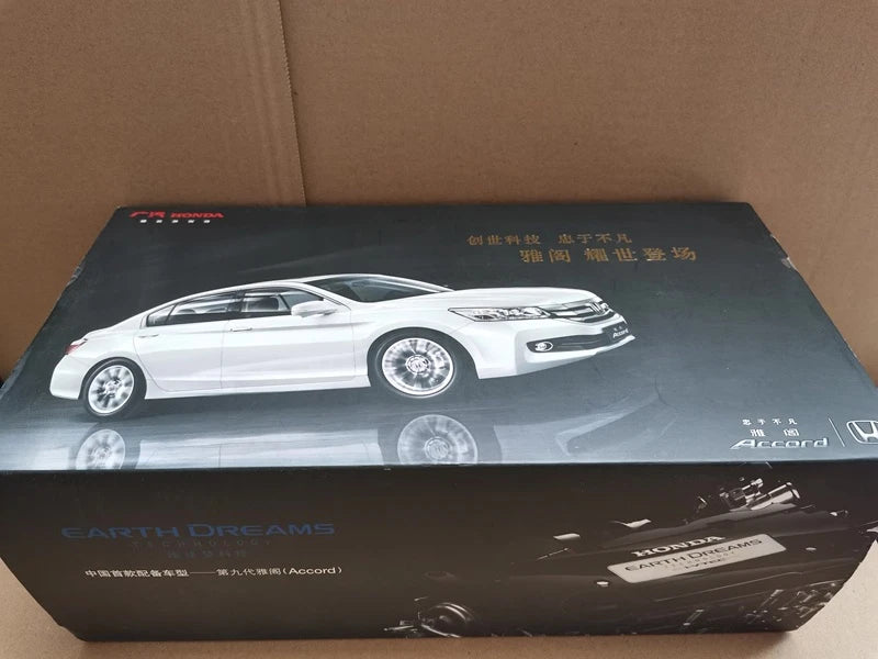 [OEM] 1:18 Honda 2013 Accord Black Model Car Die-Cast
