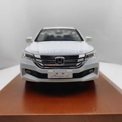 [OEM] 1:18 Honda 2013 Accord White Model Car Die-Cast