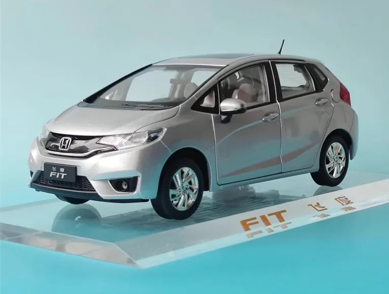 [OEM] 1:18 Honda 2013 Fit Jazz Silver Model Car Die-Cast