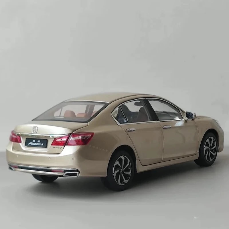 [OEM] 1:18 Honda 2016 Accord 9th Gold Model Car Die-Cast