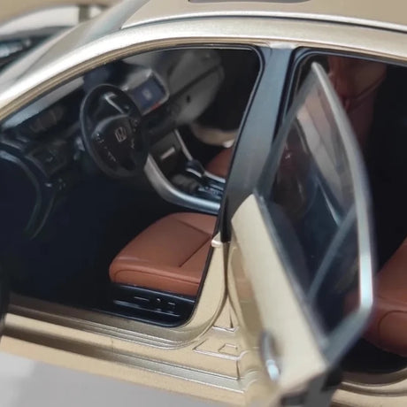 [OEM] 1:18 Honda 2016 Accord 9th Gold Model Car Die-Cast