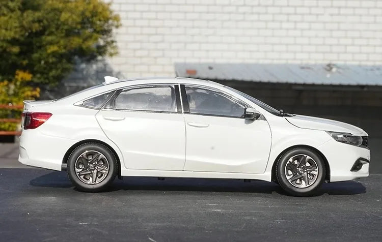 [OEM] 1:18 Honda 2019 Envix bianco modellino di auto Die-Cast