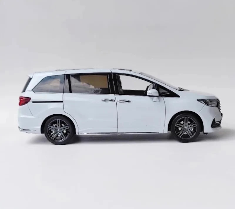 [OEM] 1:18 Honda 2021 Odyssey White Model Car Die-Cast