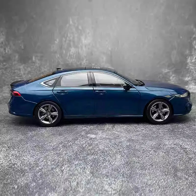 [OEM] 1:18 Honda 2023 Inspire Blue Model Car Die-Cast