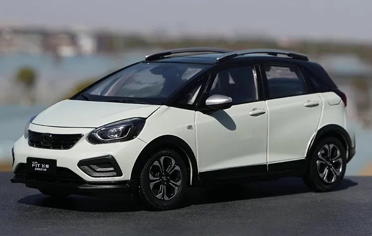 [OEM] 1:18 Honda 2023 Jazz Crosstar blanc voiture miniature Die-Cast