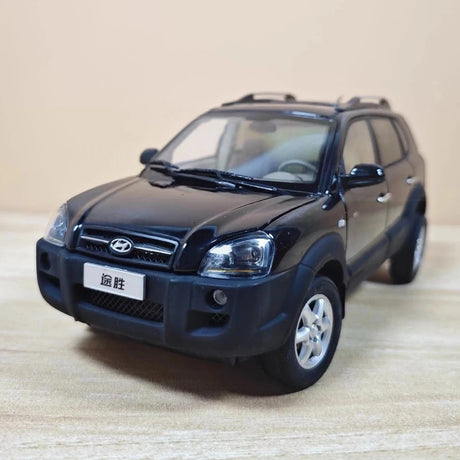 [OEM] 1:18 Hyundai 2004 Tucson Black Model Car Die-Cast