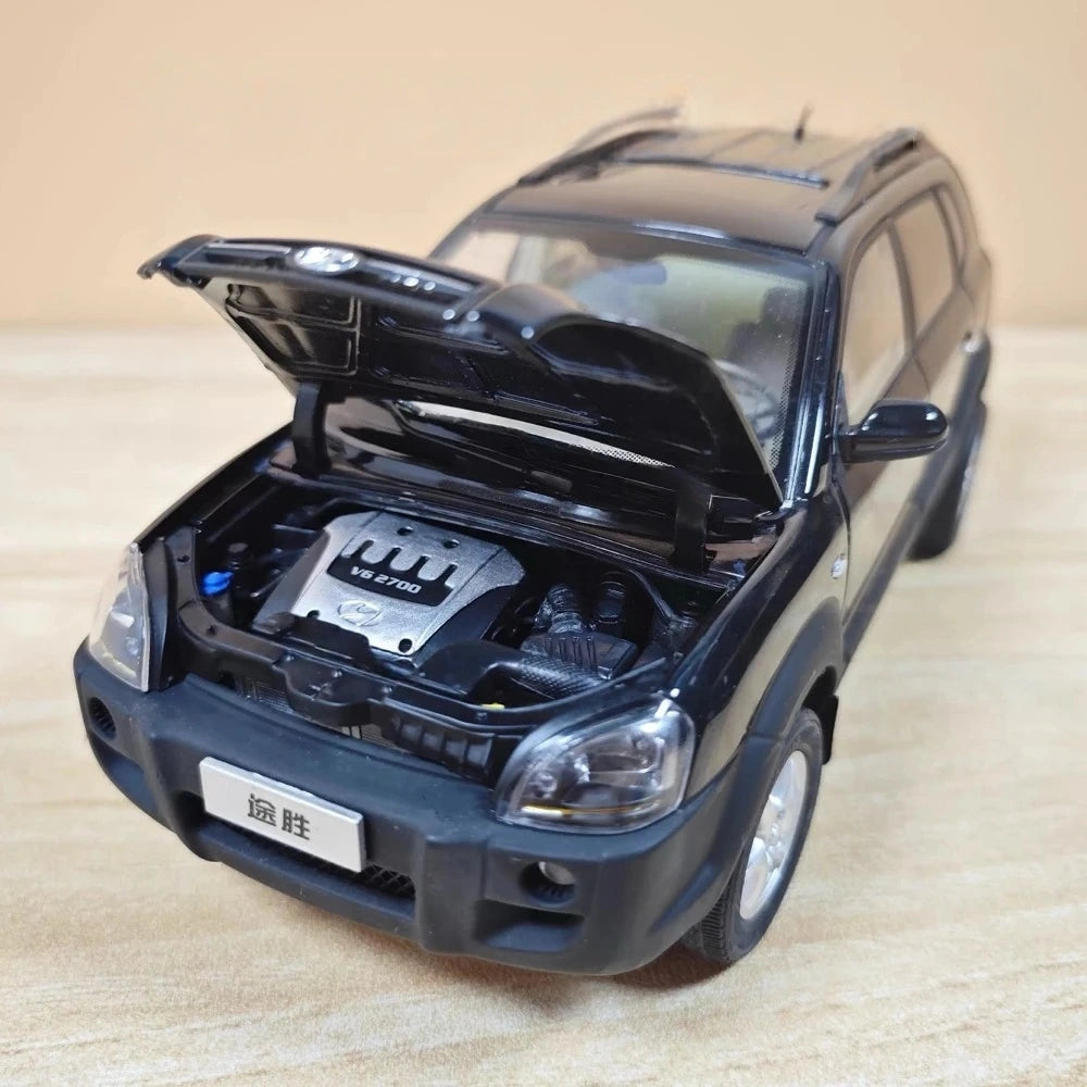 [OEM] 1:18 Hyundai 2004 Tucson Black Model Car Die-Cast
