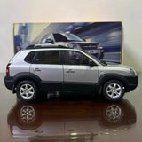 [OEM] 1:18 Hyundai 2004 Tucson Silver Model Car Die-Cast