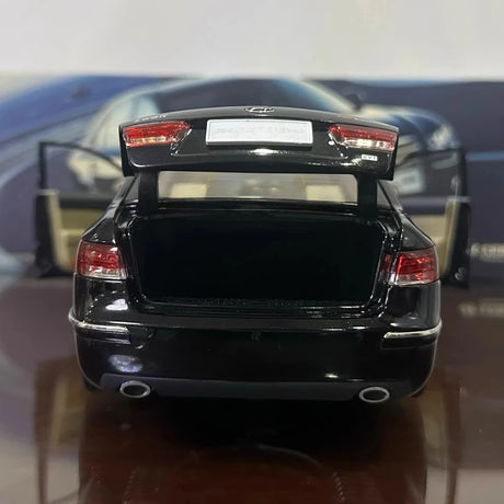 [OEM] 1:18 Hyundai 2005 Sonata NF Black Model Car Die-Cast