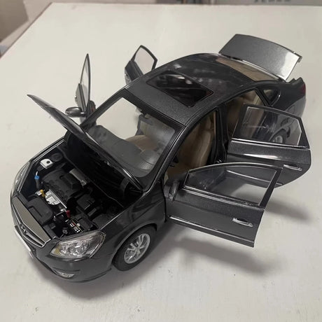 [OEM] 1:18 Hyundai 2008 Elantra Gray Model Car Die-Cast
