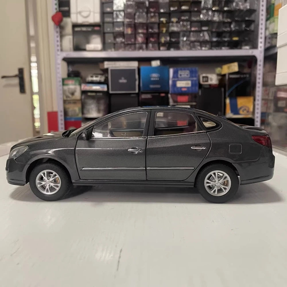 [OEM] 1:18 Hyundai 2008 Elantra Gray Model Car Die-Cast
