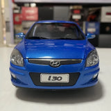 [OEM] 1:18 Hyundai 2009 i30 blu modellino di auto Die-Cast