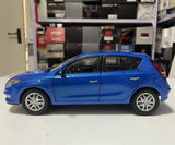 [OEM] 1:18 Hyundai 2009 i30 blu modellino di auto Die-Cast