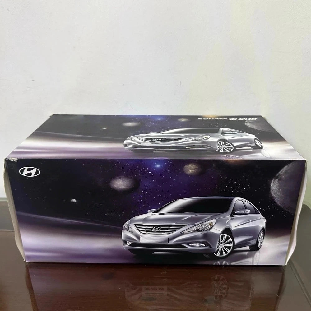 [OEM] 1:18 Hyundai 2010 Sonata Gray Model Car Die-Cast