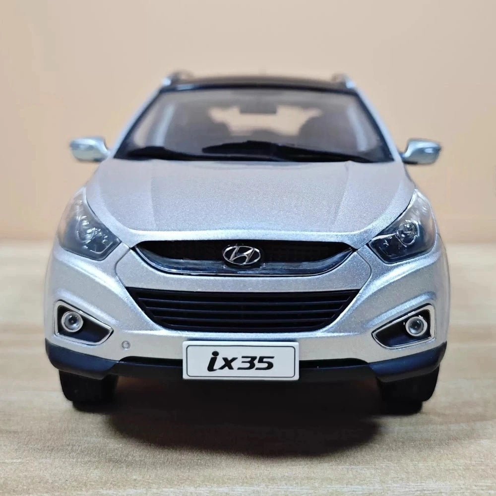 [OEM] 1:18 Hyundai 2010 ix35 argento modellino di auto Die-Cast