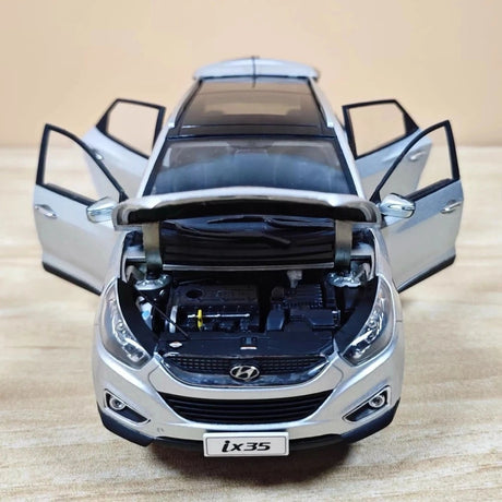 [OEM] 1:18 Hyundai 2010 ix35 Silver Model Car Die-Cast