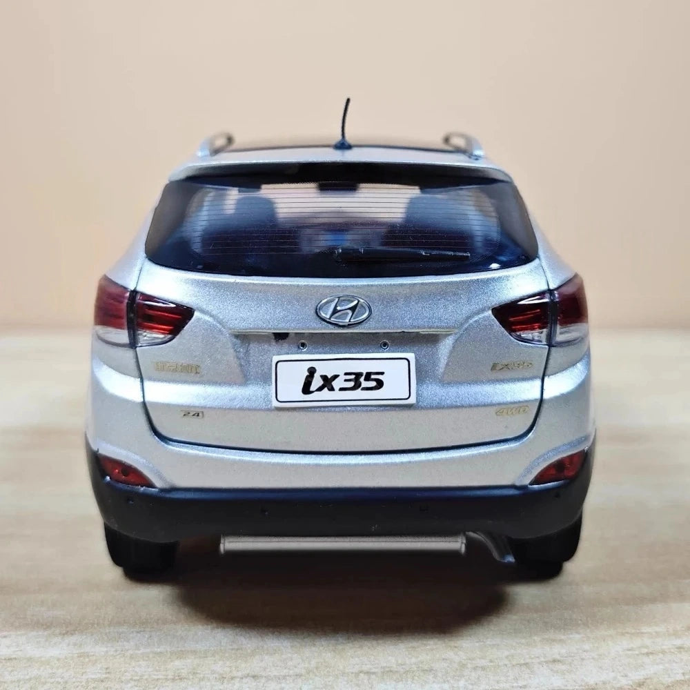 [OEM] 1:18 Hyundai 2010 ix35 zilver modelauto Die-Cast