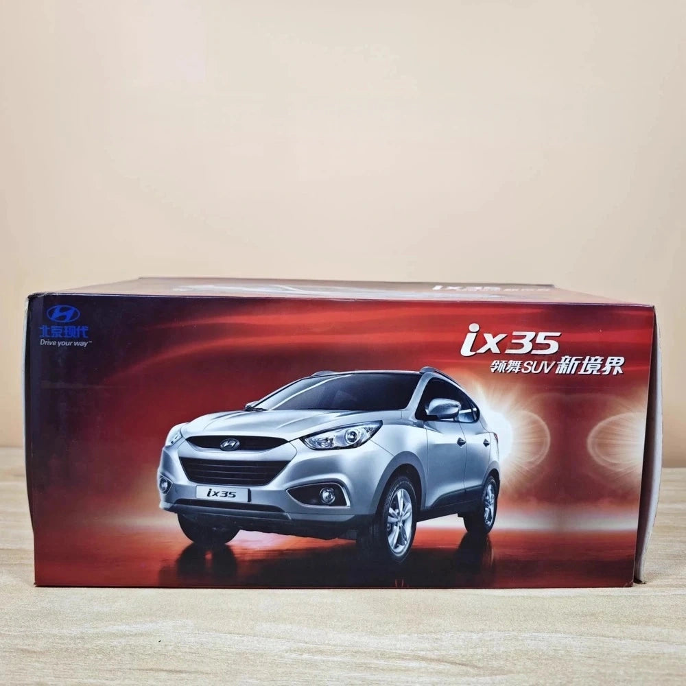 [OEM] 1:18 Hyundai 2010 ix35 argento modellino di auto Die-Cast