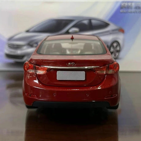 [OEM] 1:18 Hyundai 2013 Elantra Red Model Car Die-Cast