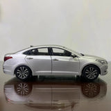 [OEM] 1:18 Hyundai 2014 Mistra Silver Model Car Die-Cast