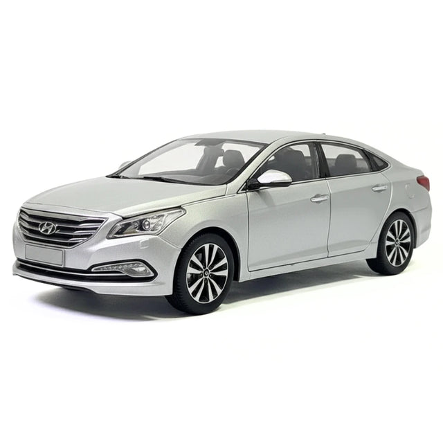 [OEM] 1:18 Hyundai 2014 Mistra Silver Model Car Die-Cast