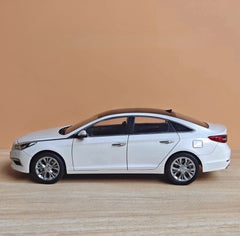 [OEM] 1:18 Hyundai 2014 Sonata bianco modellino di auto Die-Cast
