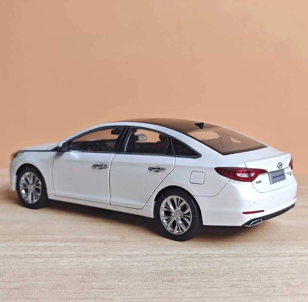[OEM] 1:18 Hyundai 2014 Sonata bianco modellino di auto Die-Cast