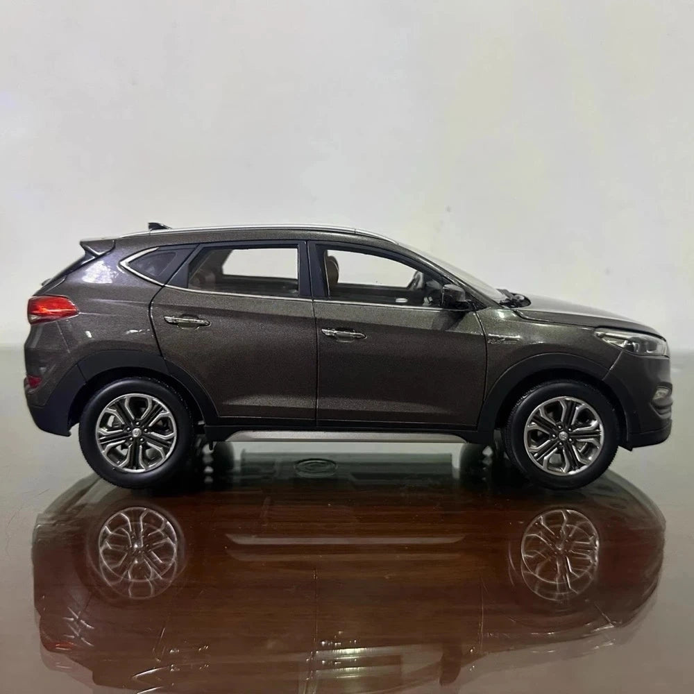 [OEM] 1:18 Hyundai 2015 Tucson IX35 Gray Model Car Die-Cast