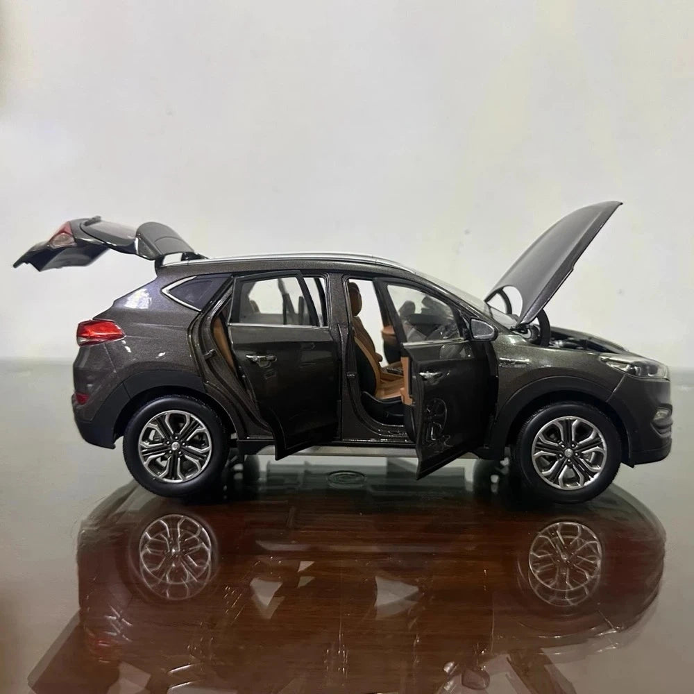 [OEM] 1:18 Hyundai 2015 Tucson IX35 Gray Model Car Die-Cast