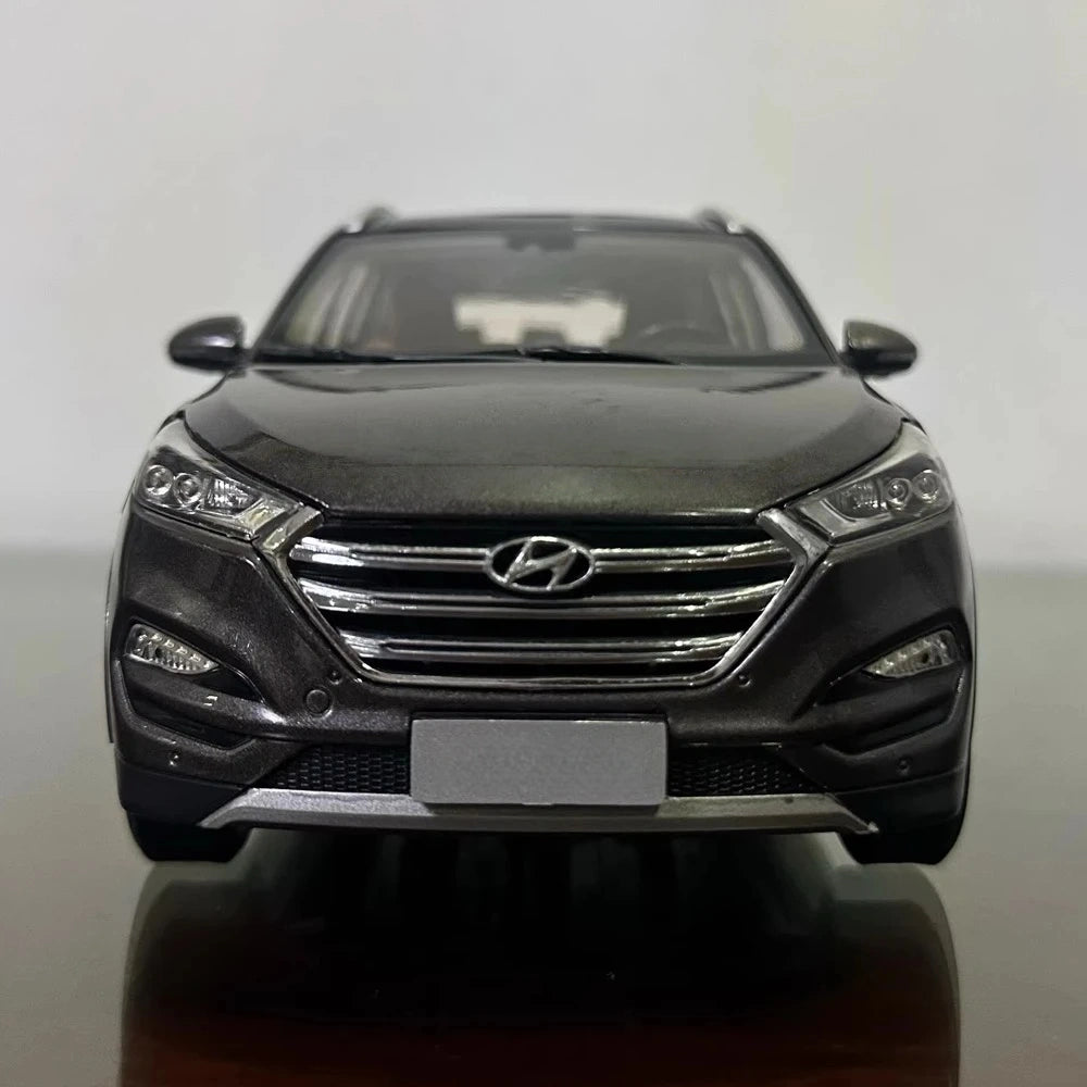[OEM] 1:18 Hyundai 2015 Tucson IX35 Gray Model Car Die-Cast