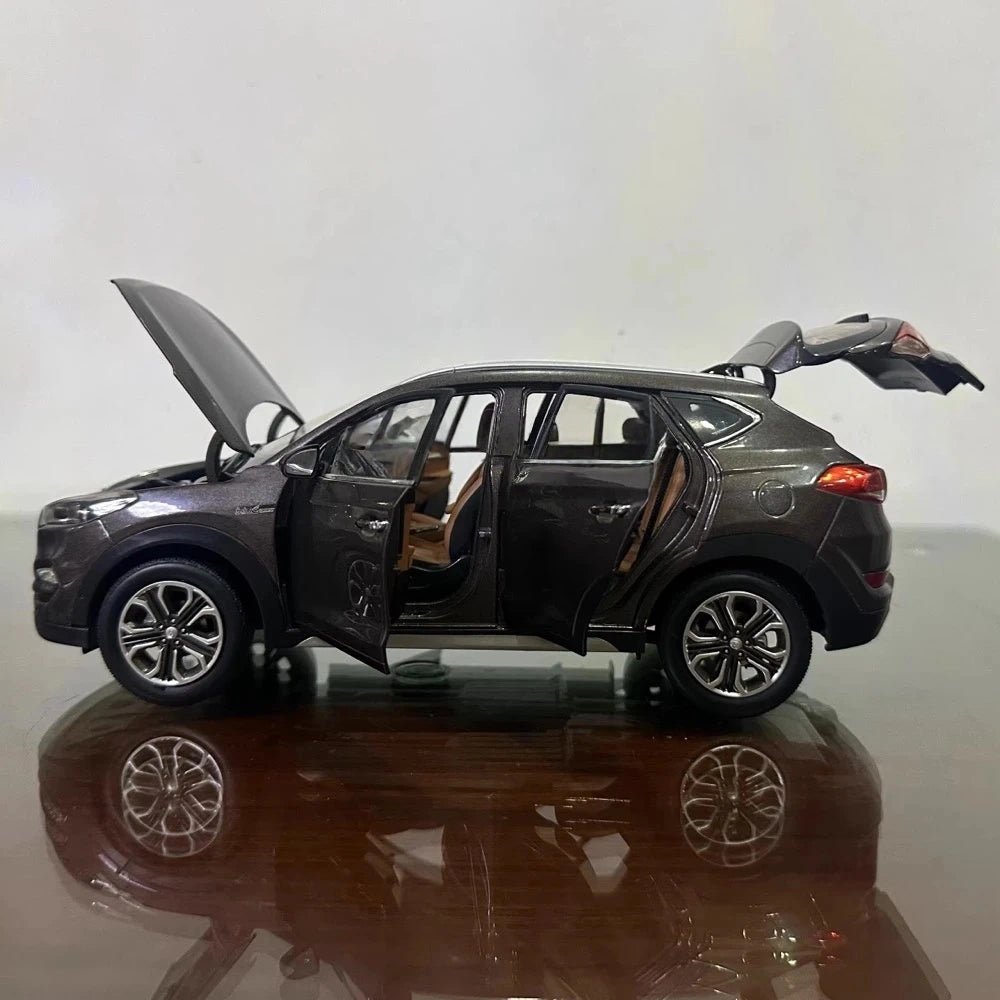 [OEM] 1:18 Hyundai 2015 Tucson IX35 Gray Model Car Die-Cast