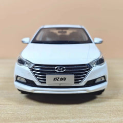 [OEM] 1:18 Hyundai 2016 Verna White Model Car Die-Cast