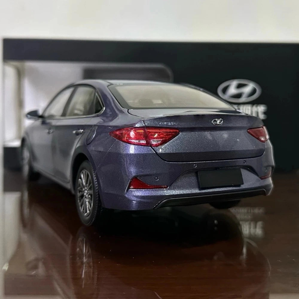 [OEM] 1:18 Hyundai 2017 Celesta blu modellino di auto Die-Cast