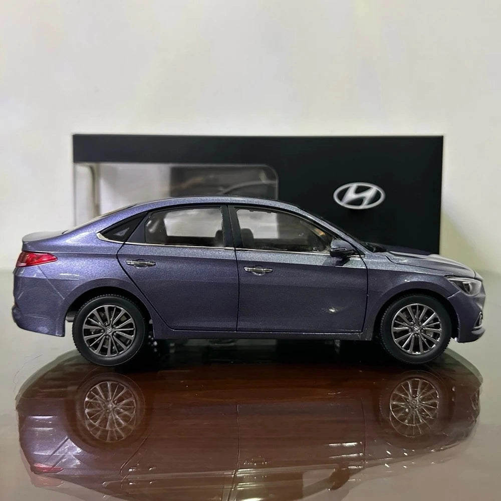 [OEM] 1:18 Hyundai 2017 Celesta blu modellino di auto Die-Cast