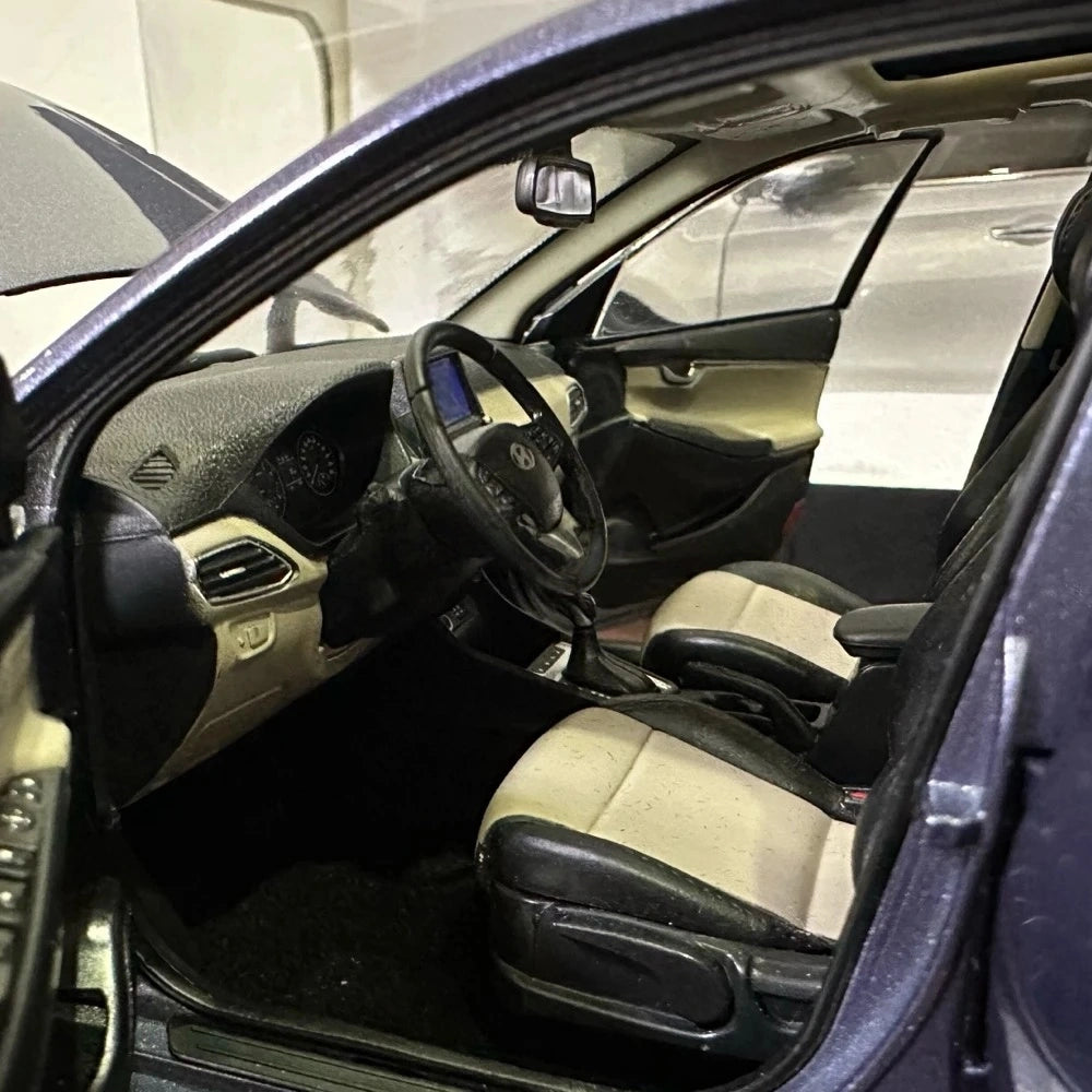 [OEM] 1:18 Hyundai 2017 Celesta blu modellino di auto Die-Cast