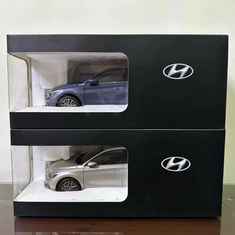[OEM] 1:18 Hyundai 2017 Celesta blu modellino di auto Die-Cast