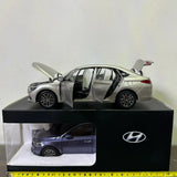 [OEM] 1:18 Hyundai 2017 Celesta Silver Model Car Die-Cast