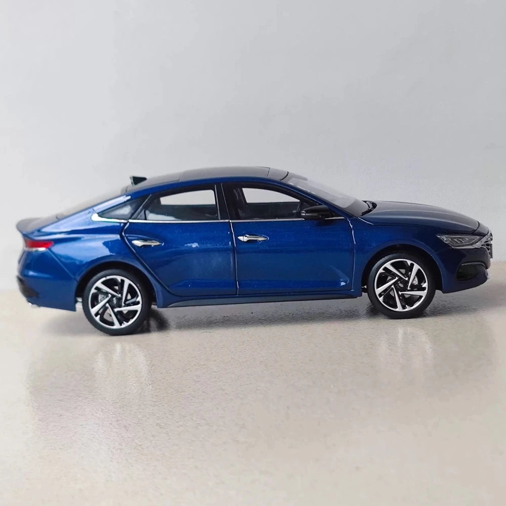 [OEM] 1:18 Hyundai 2018 Lafesta Blue Model Car Die-Cast