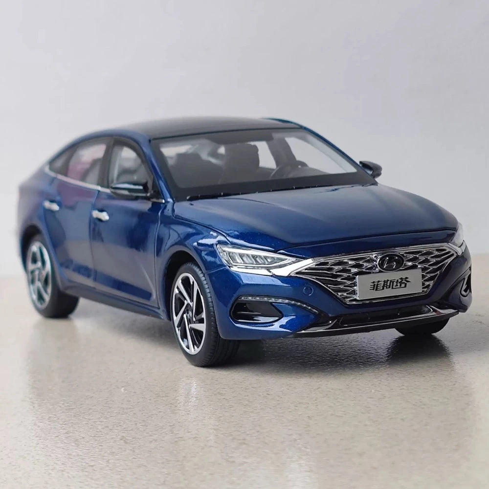 [OEM] 1:18 Hyundai 2018 Lafesta Blue Model Car Die-Cast