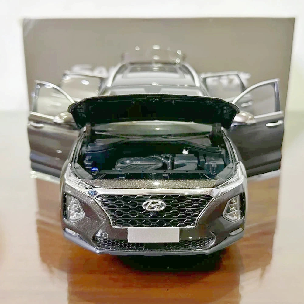 [OEM] 1:18 Hyundai 2019 Santa Fe Brown Model Car Die-Cast