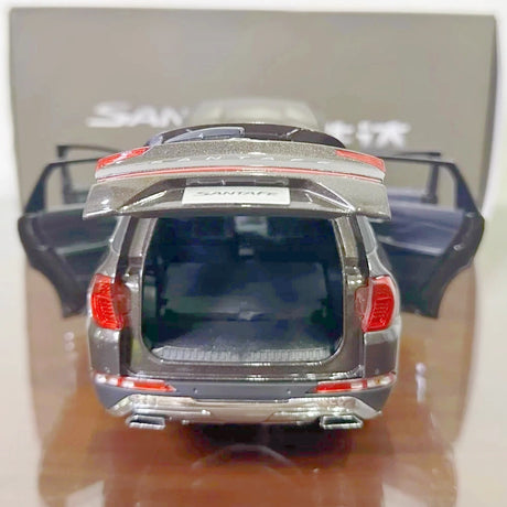 [OEM] 1:18 Hyundai 2019 Santa Fe Brown Model Car Die-Cast