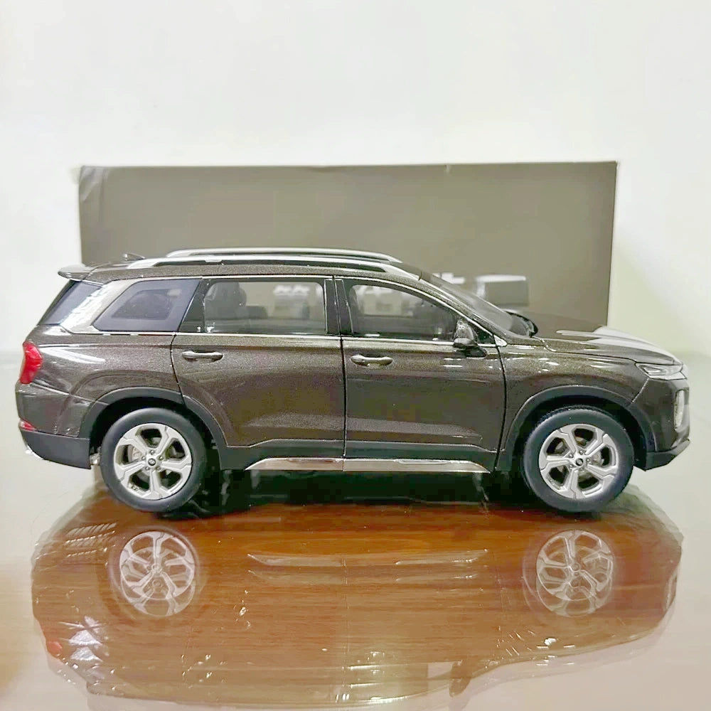 [OEM] 1:18 Hyundai 2019 Santa Fe Brown Model Car Die-Cast