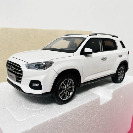OEM Hyundai 2019 ix35 White 1:18 – Collectible Diecast Model Die-Cast