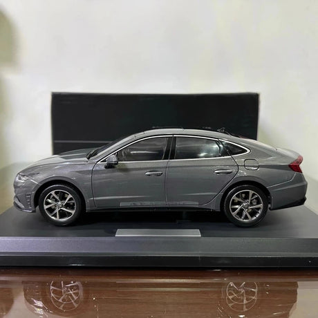 [OEM] 1:18 Hyundai 2020 Sonata Gray Model Car Die-Cast